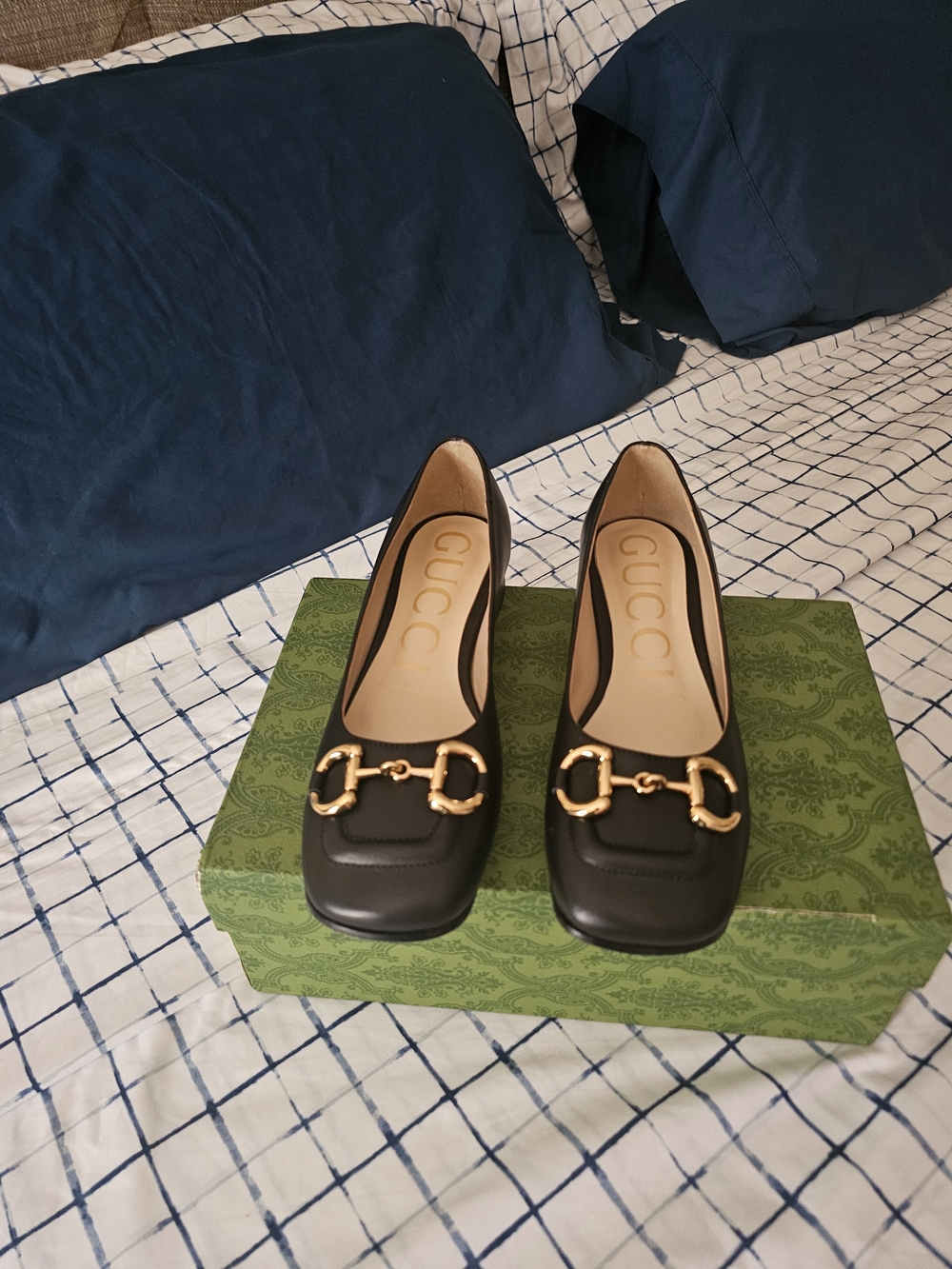 Gucci Women’s Black Leather Horsebit Pumps